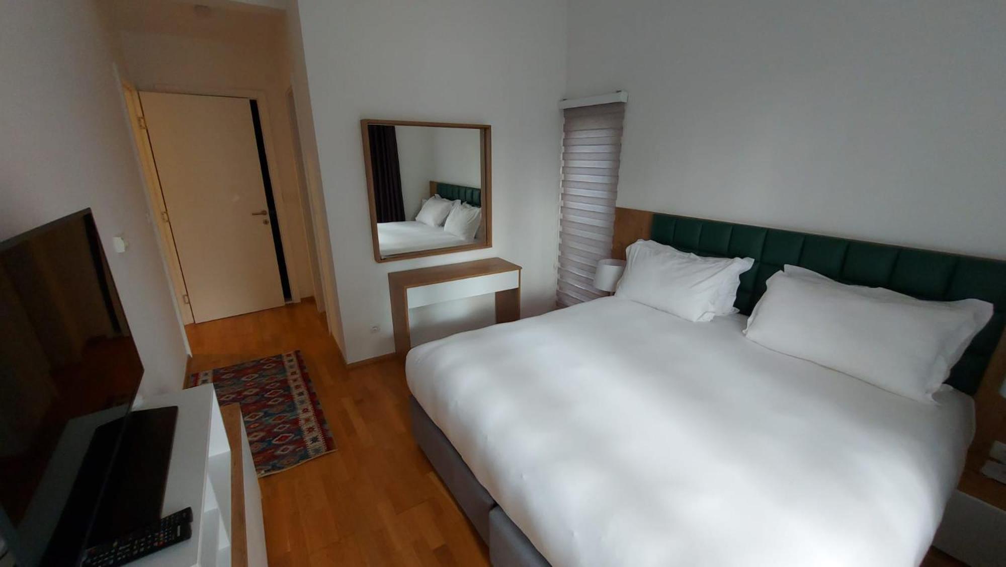 Forest No 303,tarcin Villa